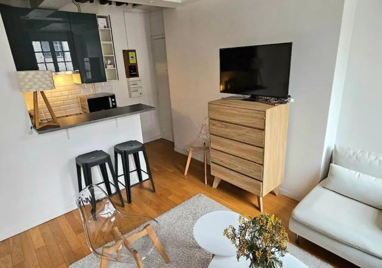 Chez Maelle - Tour Eiffel Cosy Flat Apartment Paris
