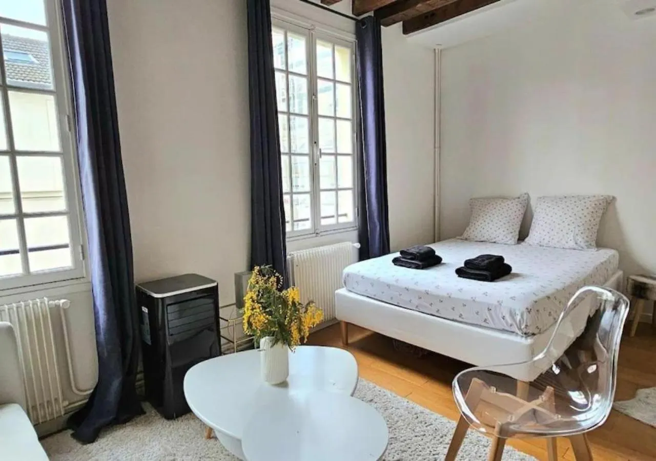 Chez Maelle - Tour Eiffel Cosy Flat Apartment Paris